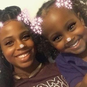 Meet your Posher, Paula